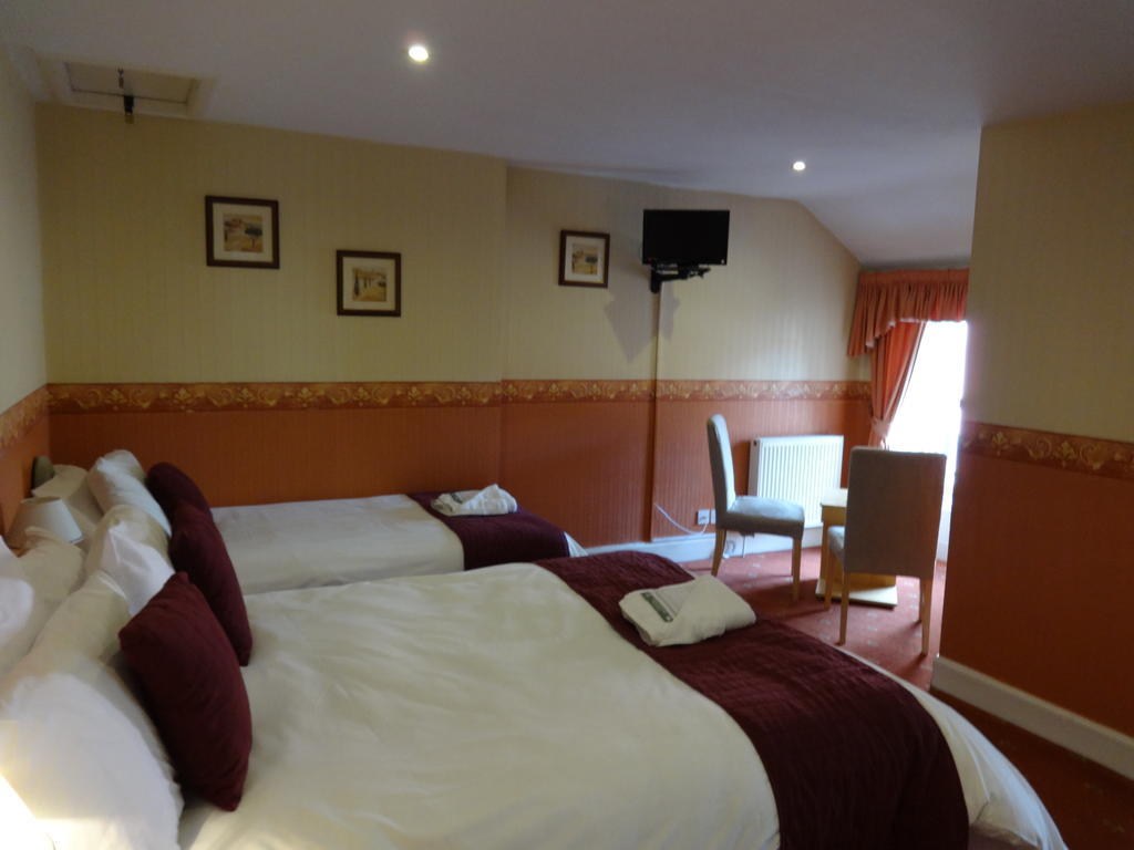 Dumfries Villa Room photo