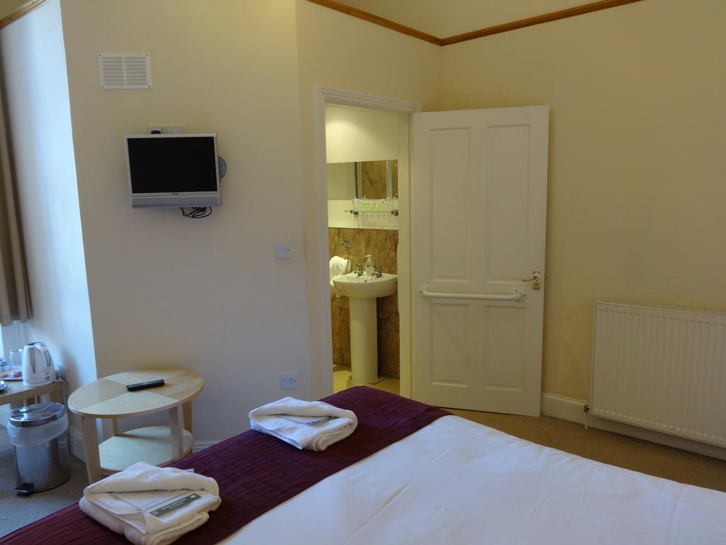 Dumfries Villa Room photo