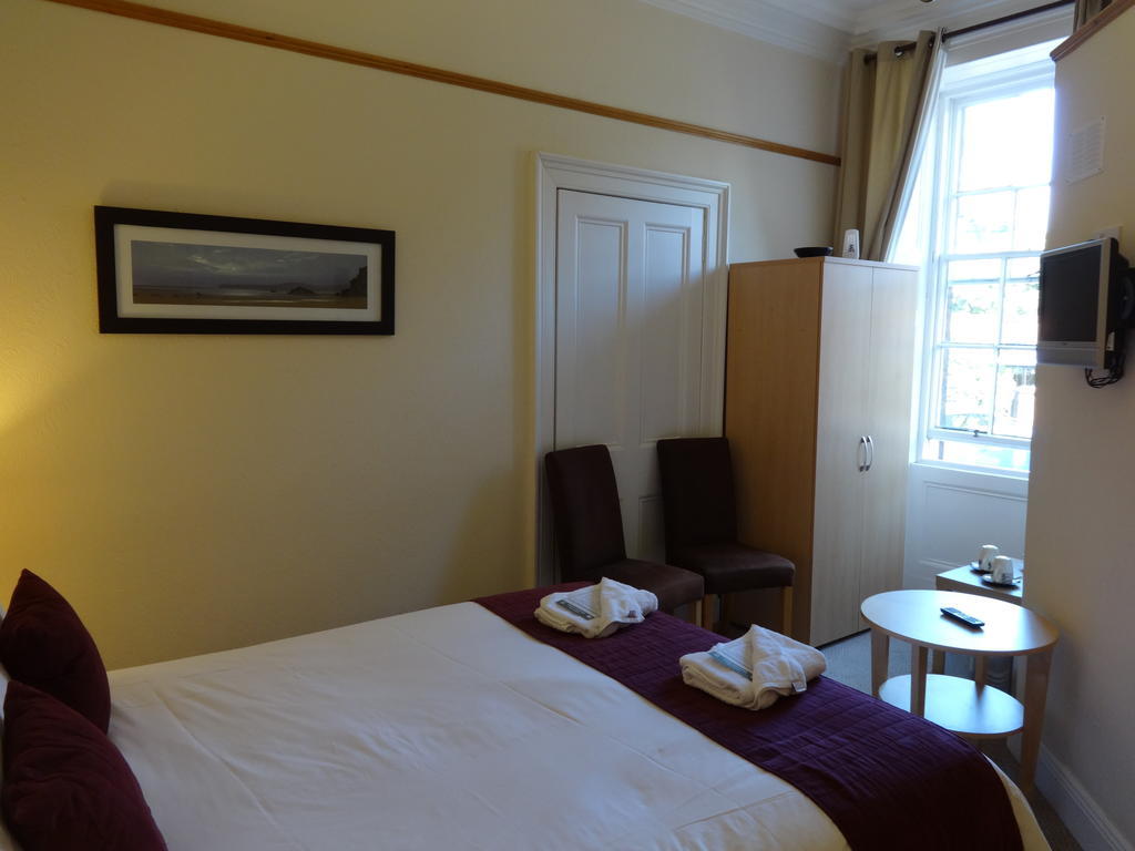 Dumfries Villa Room photo